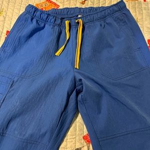 Wonder wink flare leg scrub pants